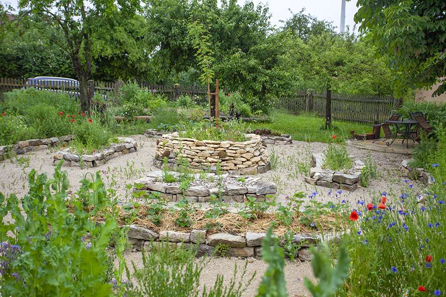 Stukturvielfalt im Garten ist häufig die Basis für Artenvielfalt, (c) Stefanie Biel/NaturGarten e.V.