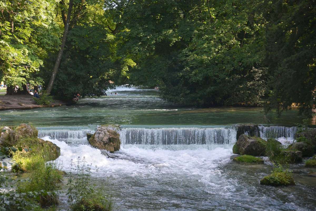 Die Isar ist Münchens ‚blaue Ader‘, (c) Rolf Jantz/NABU-naturgucker.de